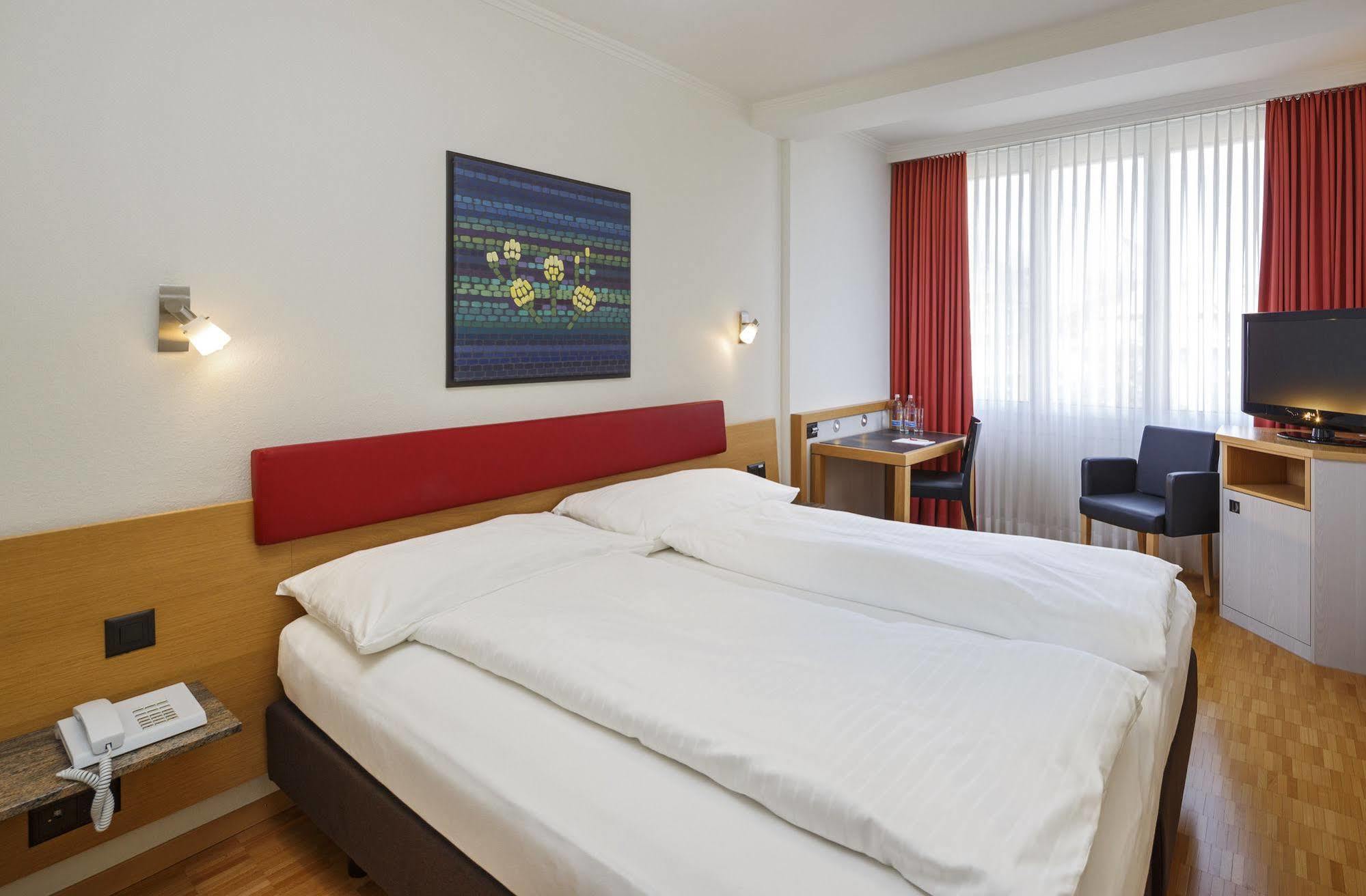 Hotel Coronado Zurich Ngoại thất bức ảnh